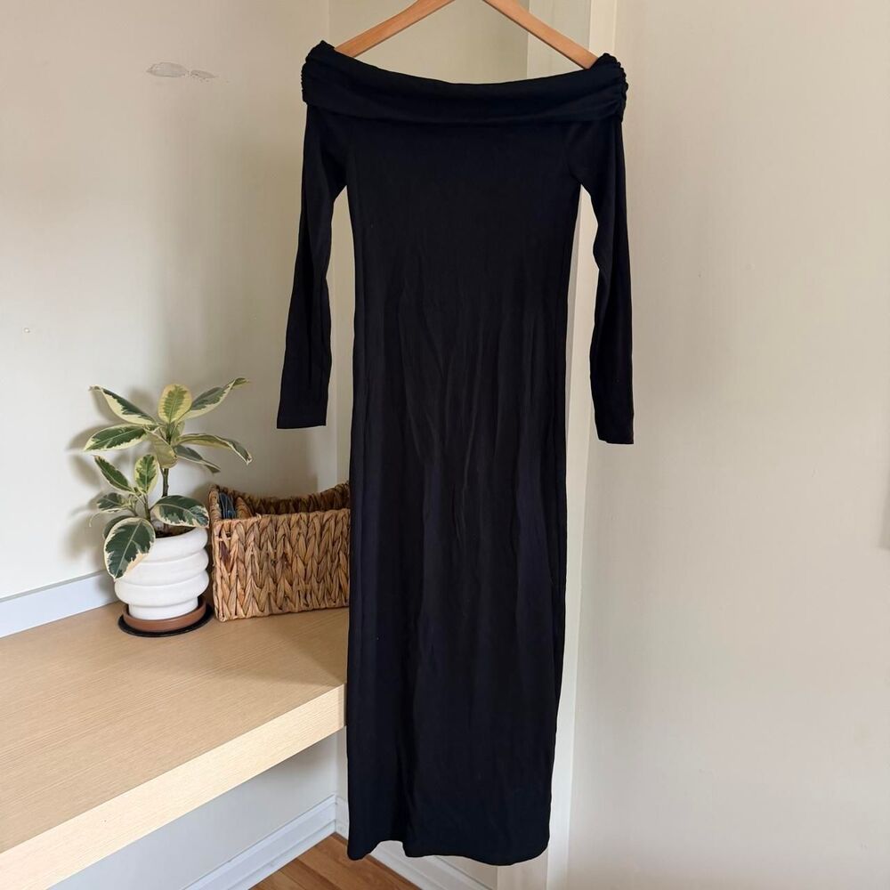 Refuge Knit Black Off the Shoulder Long Sleeve Maxi Dress Small NWT